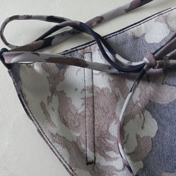 WILFRED | Floral Backless Dress - Picture 9 of 9